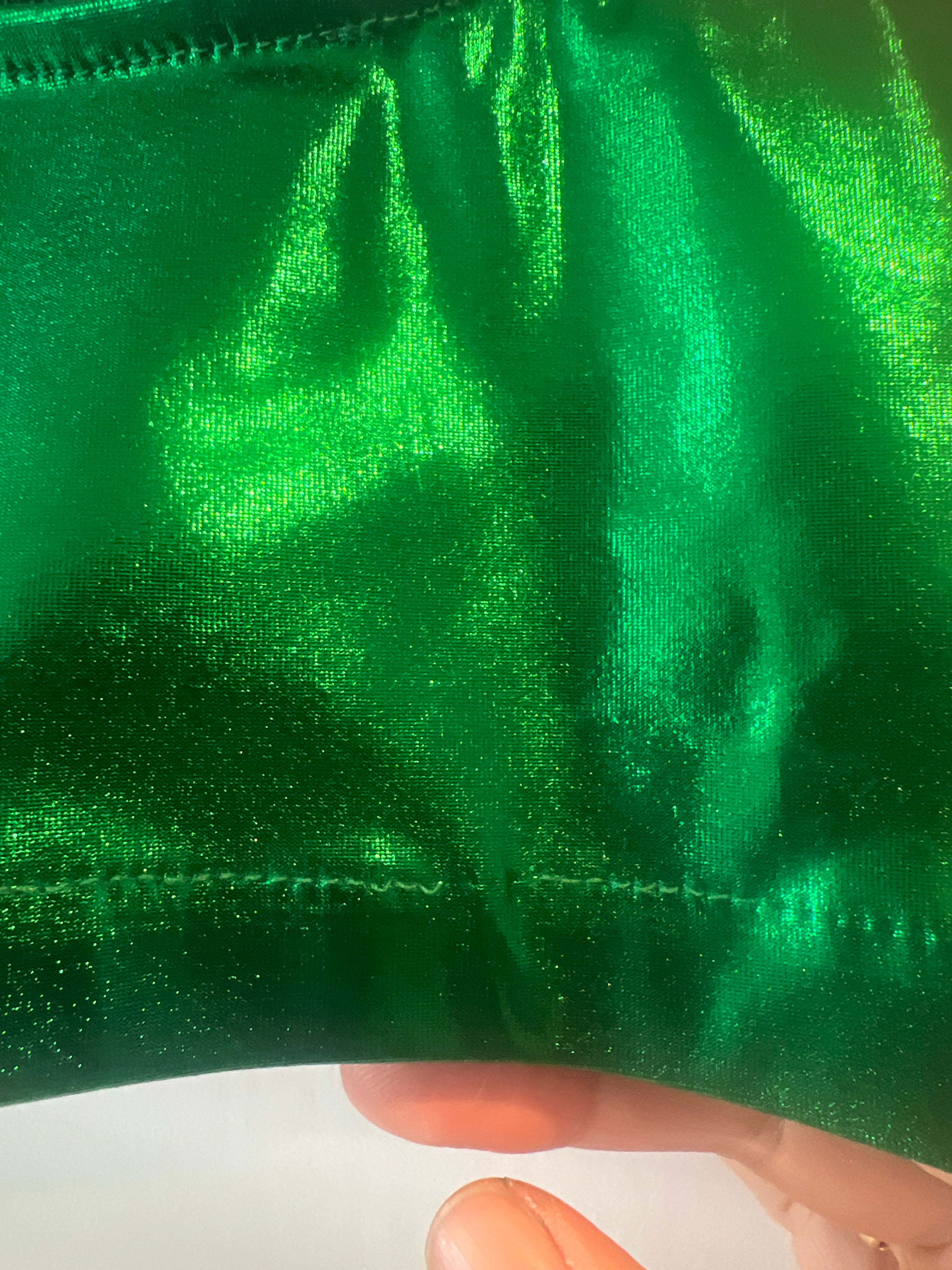 Green metallic cropped too sample S