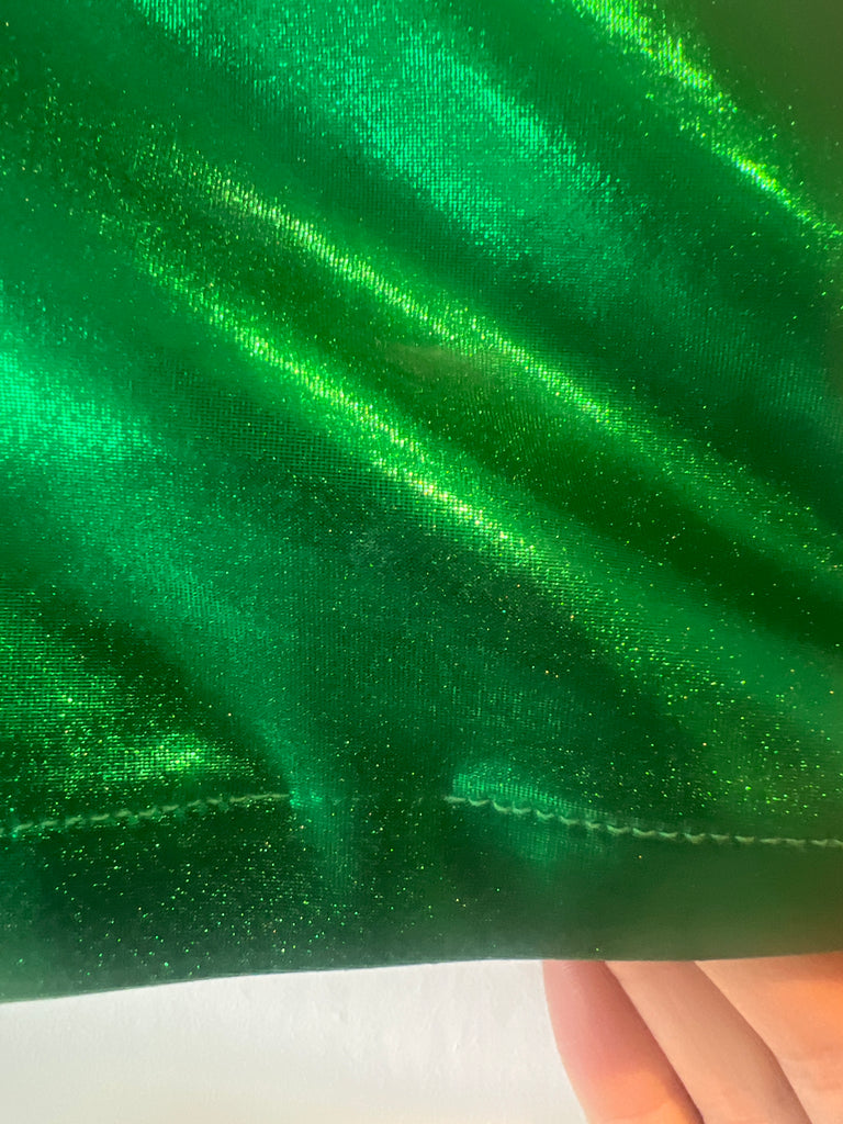 Green metallic cropped too sample S