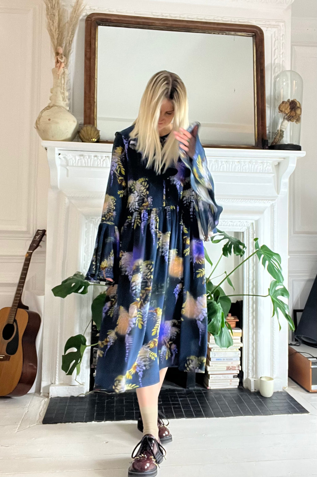 Morhav silk dress in Wisteria print