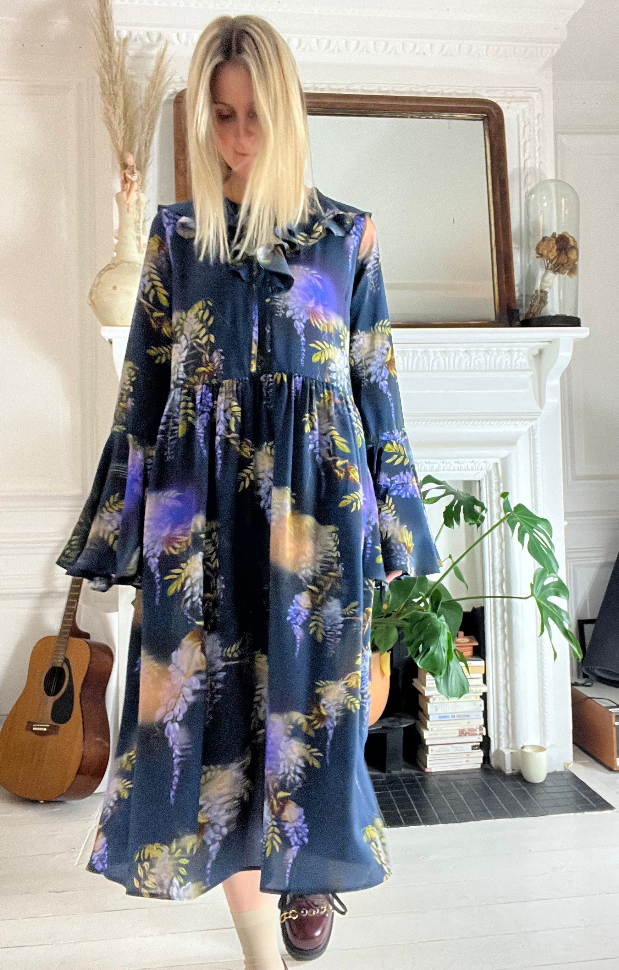 Morhav silk dress in Wisteria print
