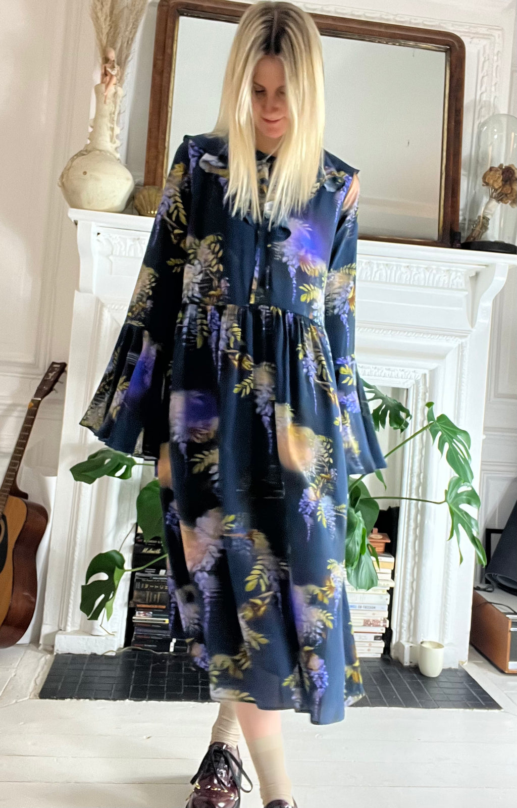 Morhav silk dress in Wisteria print