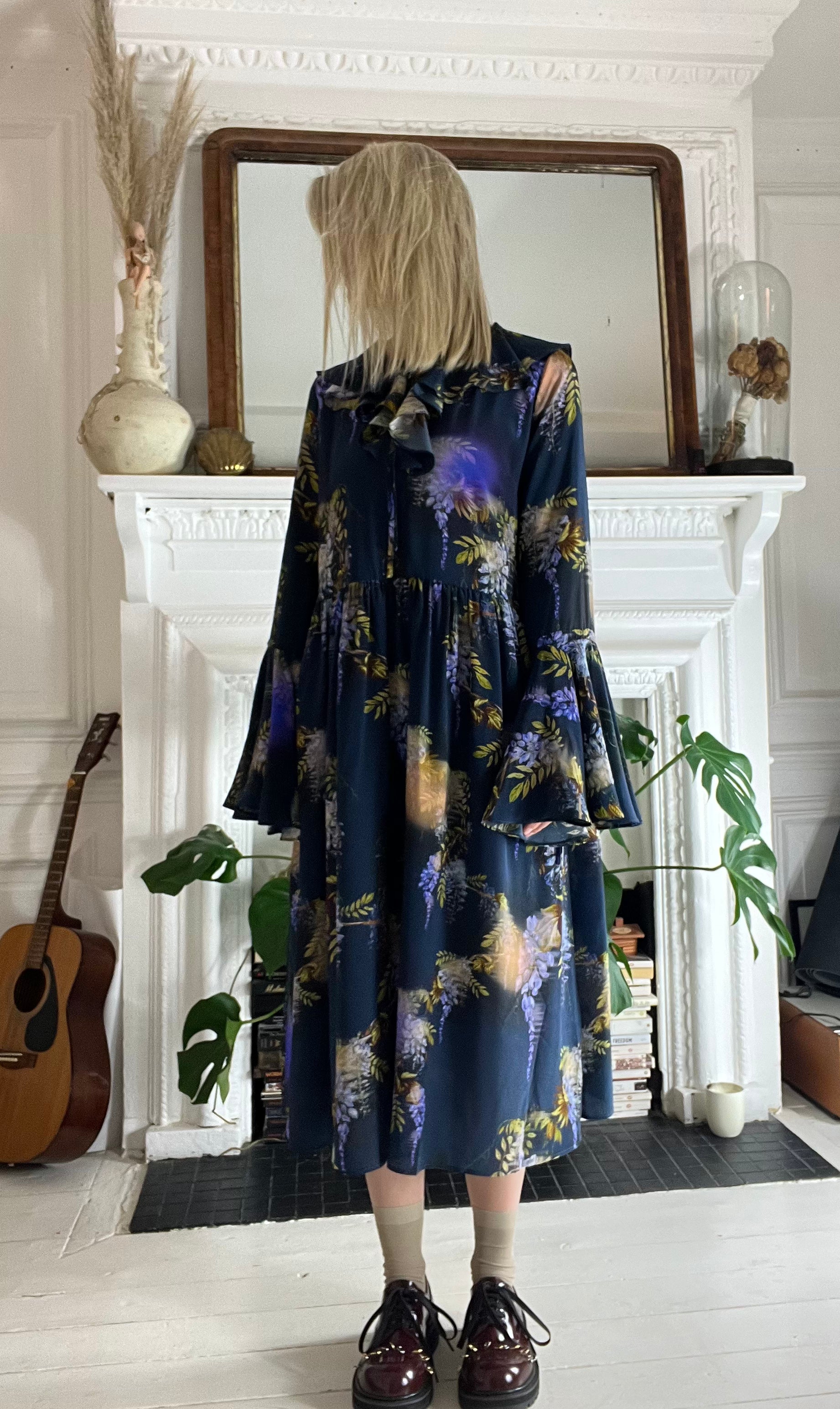 Morhav silk dress in Wisteria print