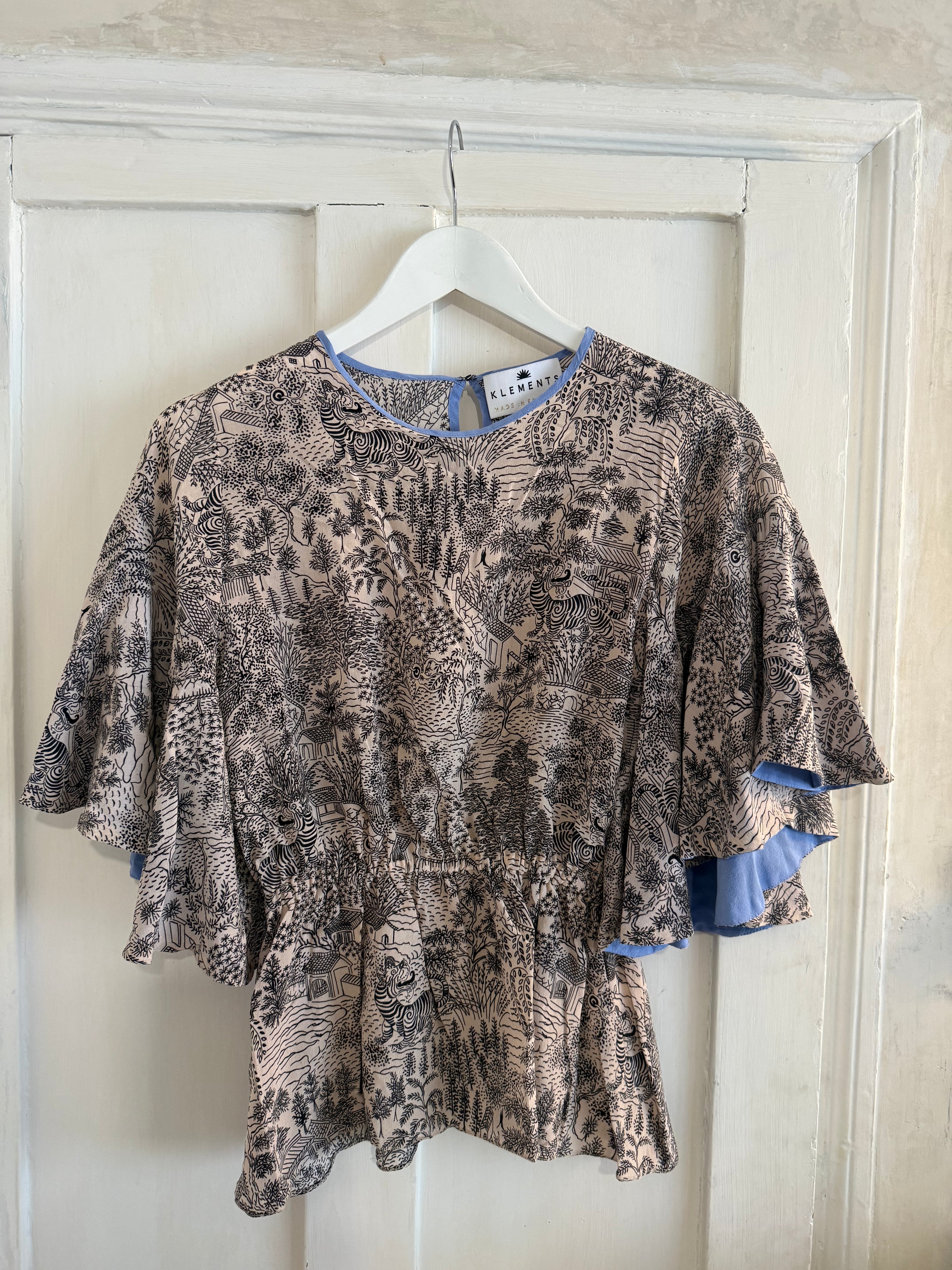 JUNE SAMPLE SALE silk beautiful top, silk lined sleeves. XS