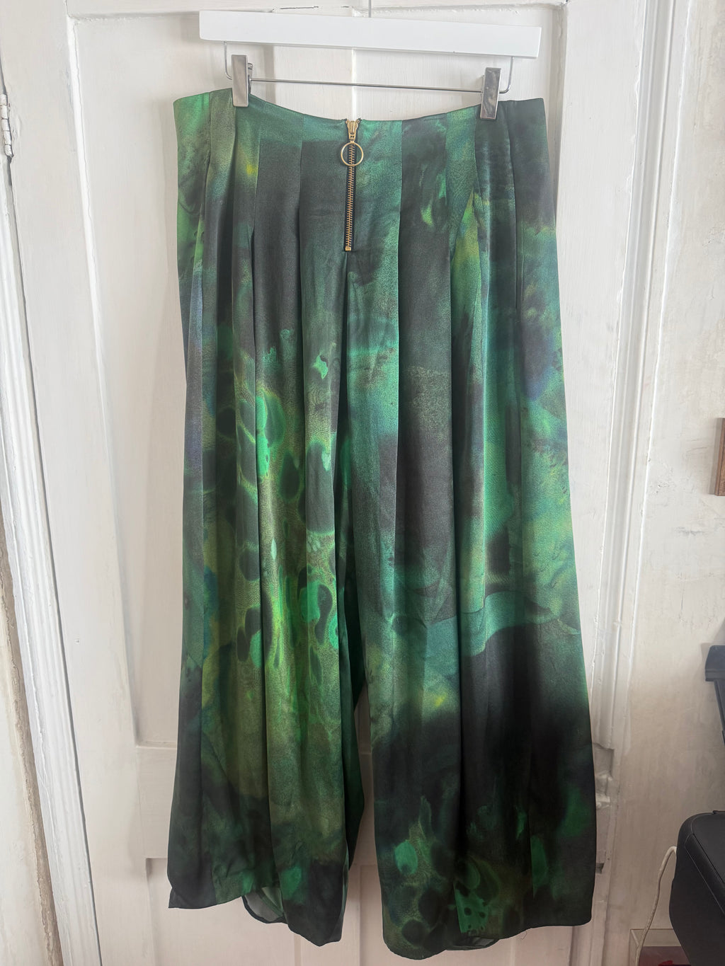 JUNE SAMPLE SALE Hope pants sample size M