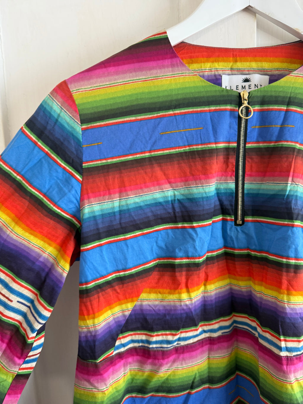 JUNE SAMPLE SALE cotton blanket print zip up top. small - medium.