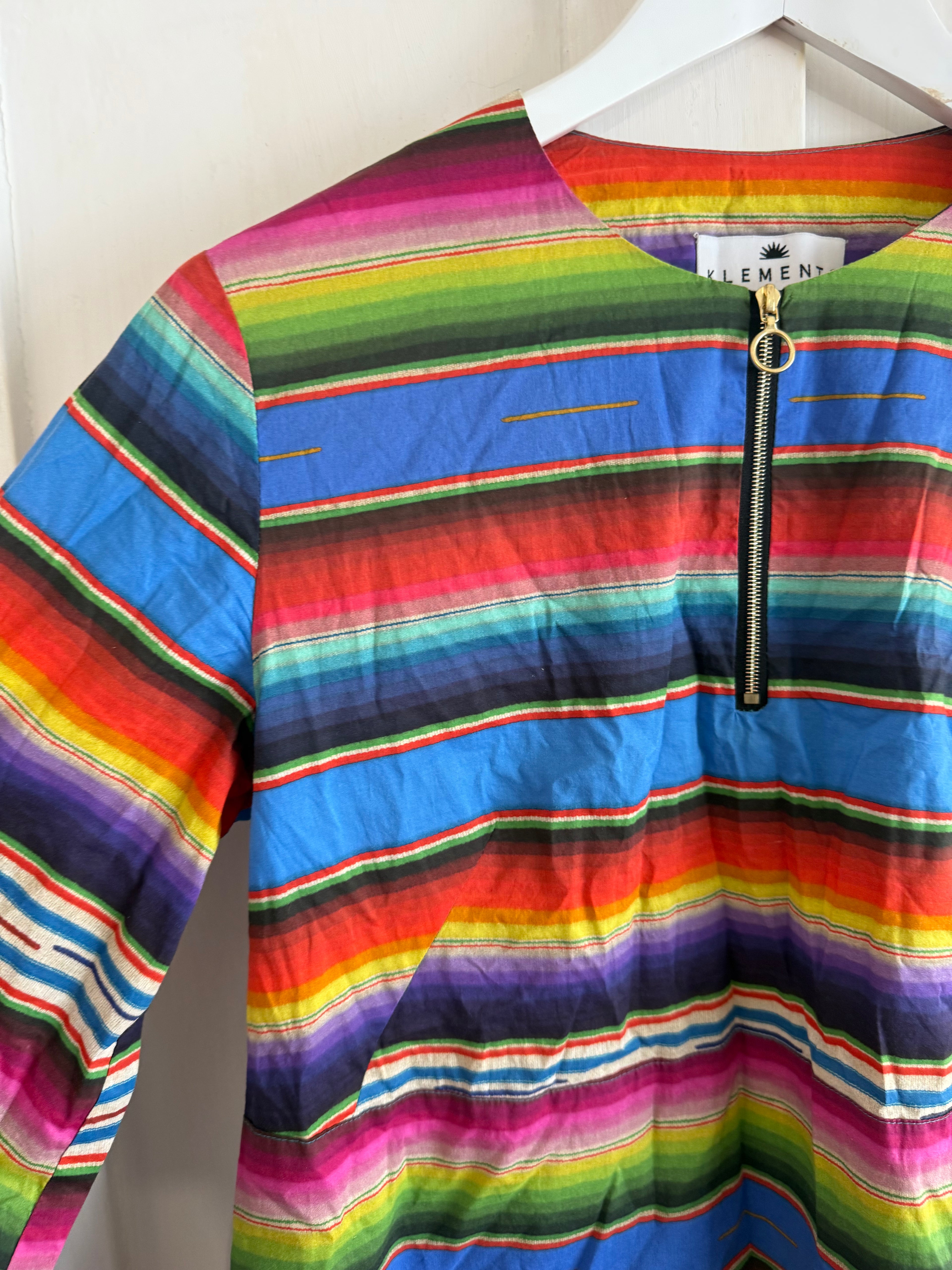 JUNE SAMPLE SALE cotton blanket print zip up top. small - medium.