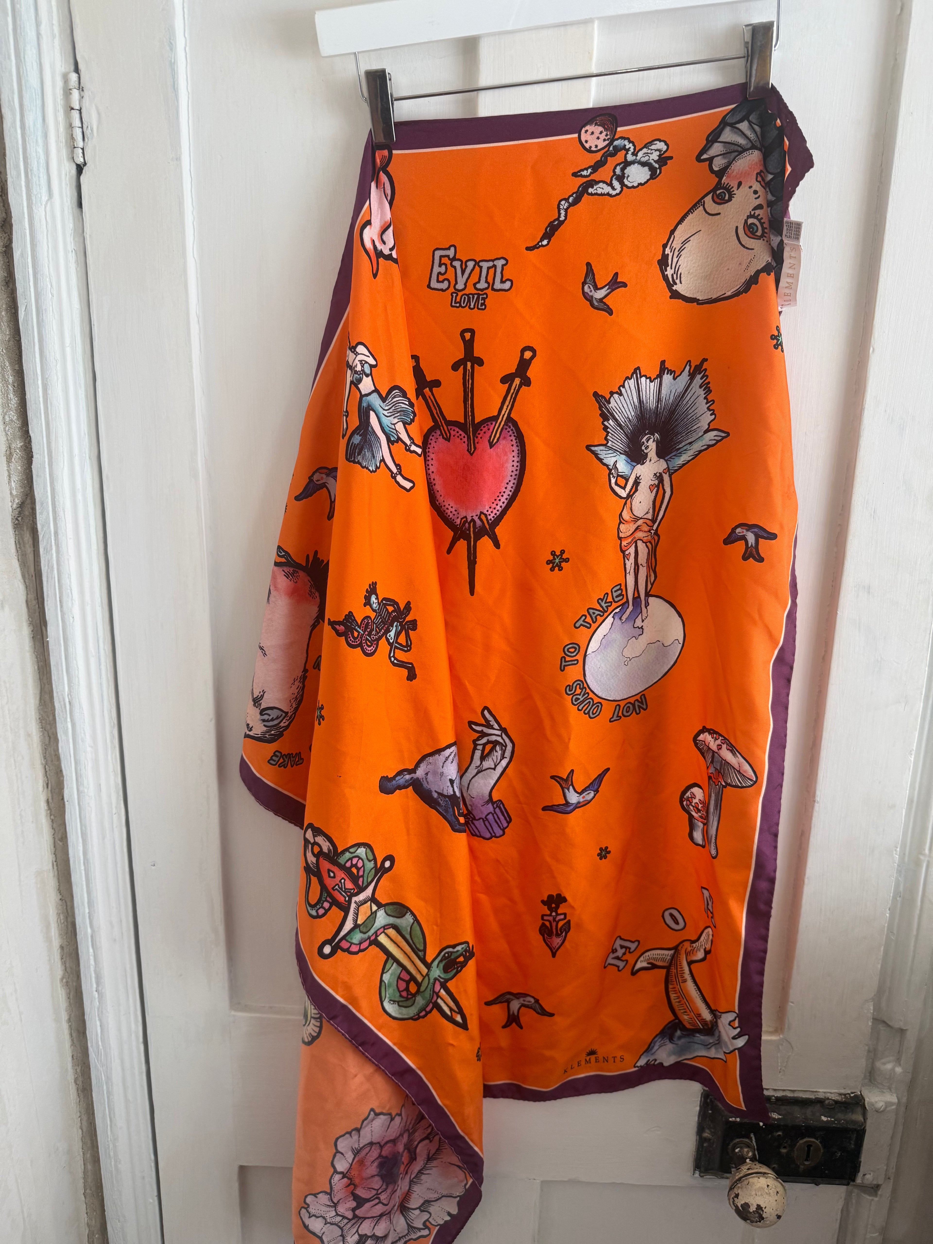 JUNE SAMPLE SALE medium silk twill tattoo sample