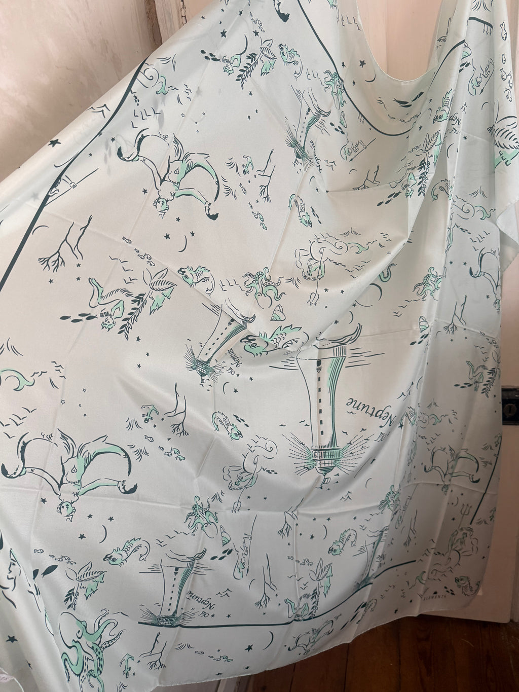 JUNE SAMPLE SALE OLD NEPTUNE Giant sq scarf