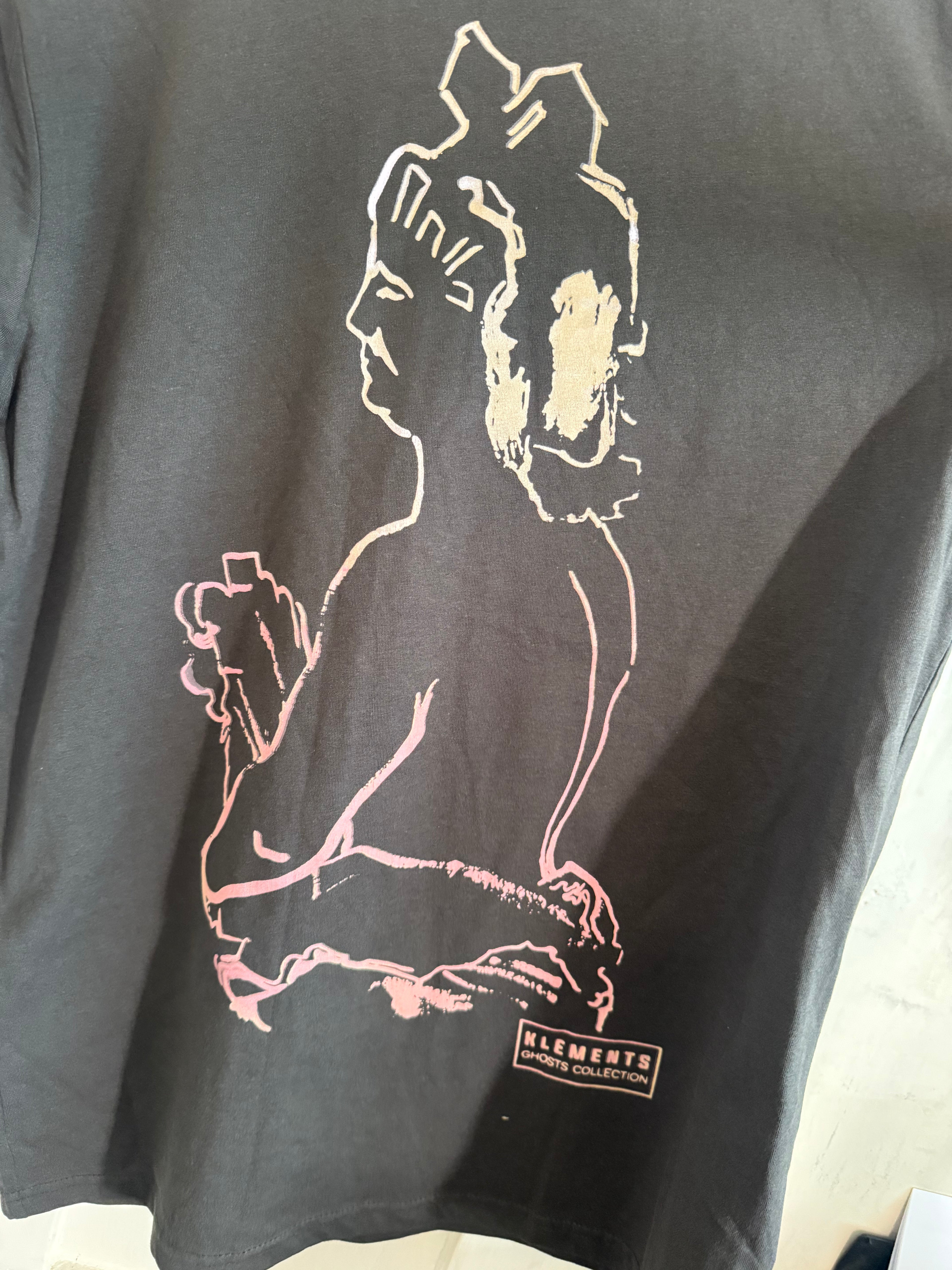 JUNE SAMPLE SALE t from photoshoot S