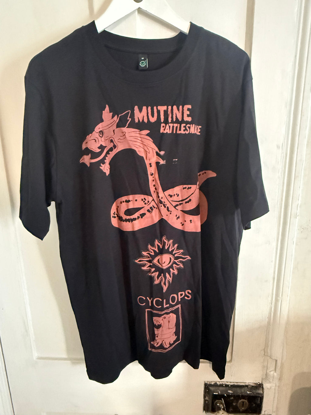 JUNE SAMPLE SALE MUTINE RATTLESNAKE T medium