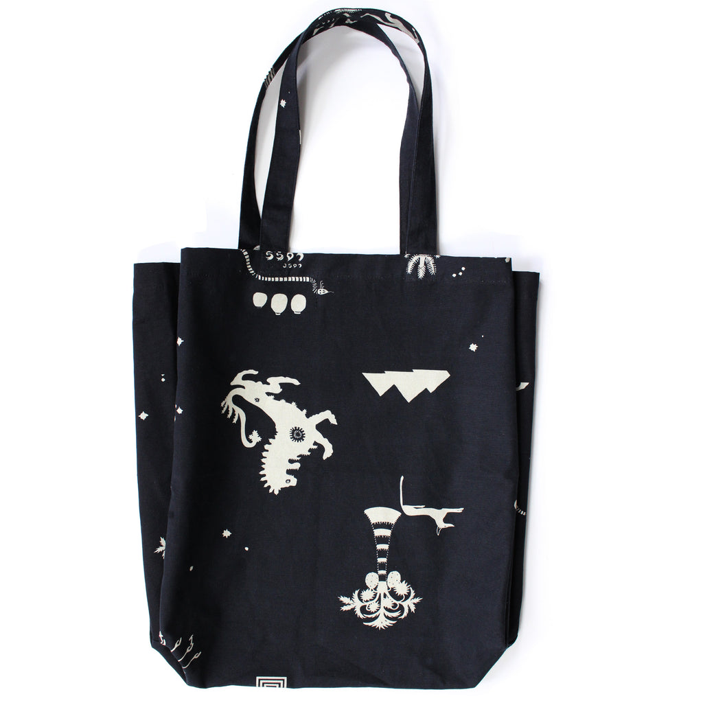 Ancient hearts Tote bag