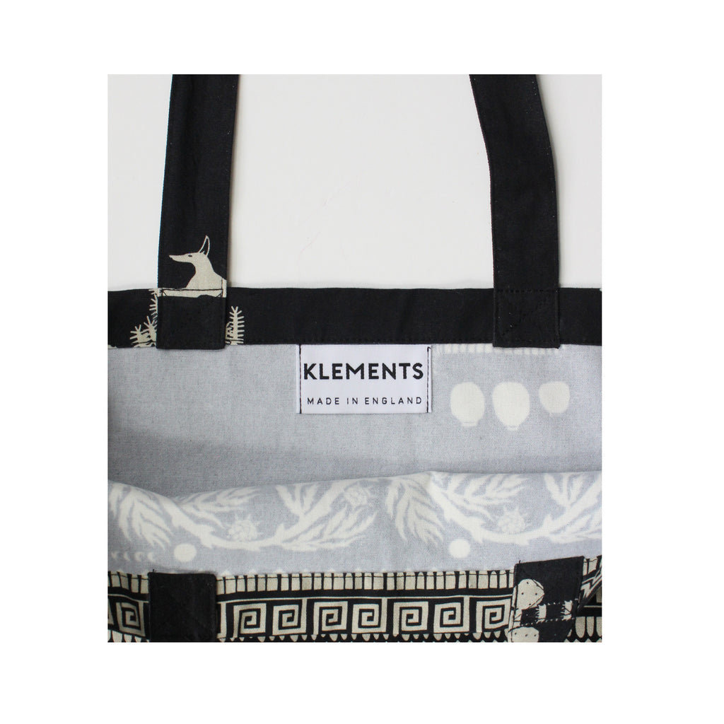 Ancient hearts Tote bag