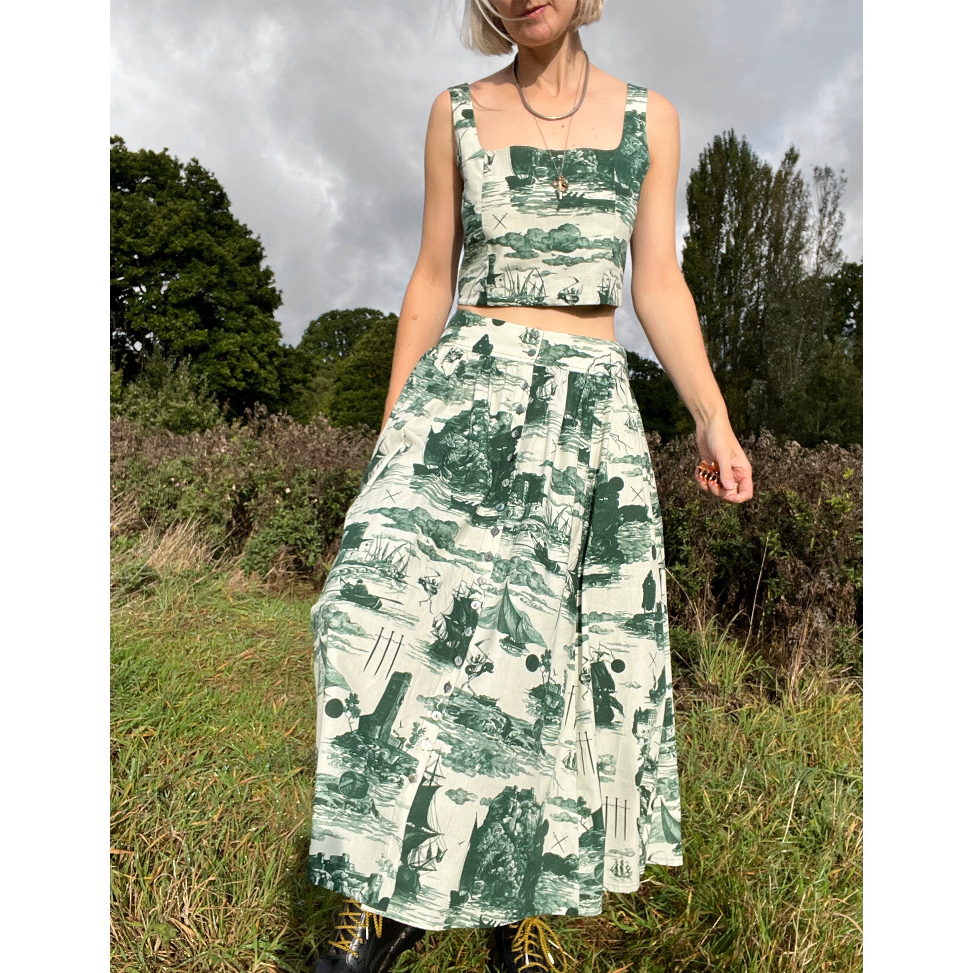 Eddie Cotton Skirt Doomed voyage print in Seaweed and Putty