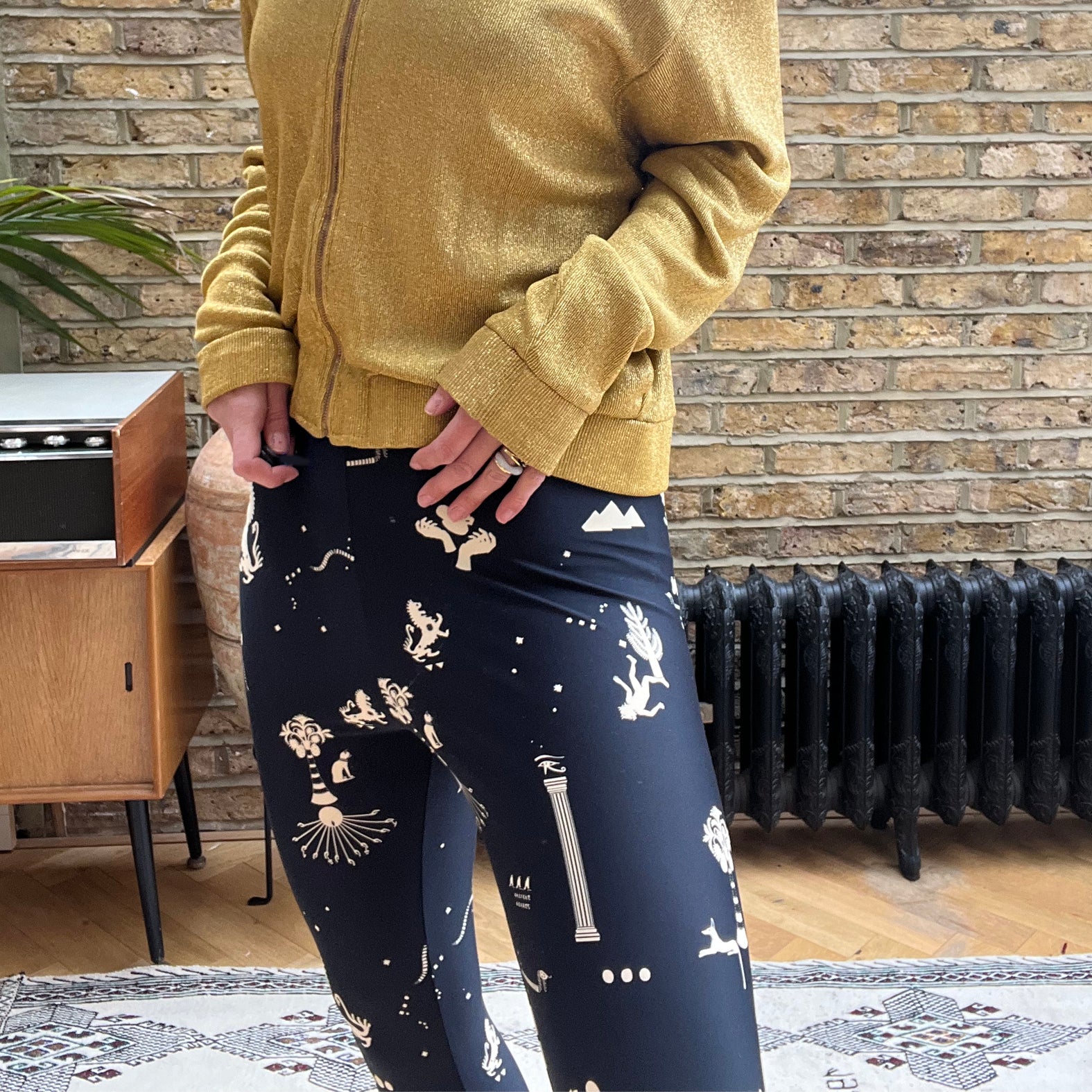 Margate Leggings in Ancient Hearts Black