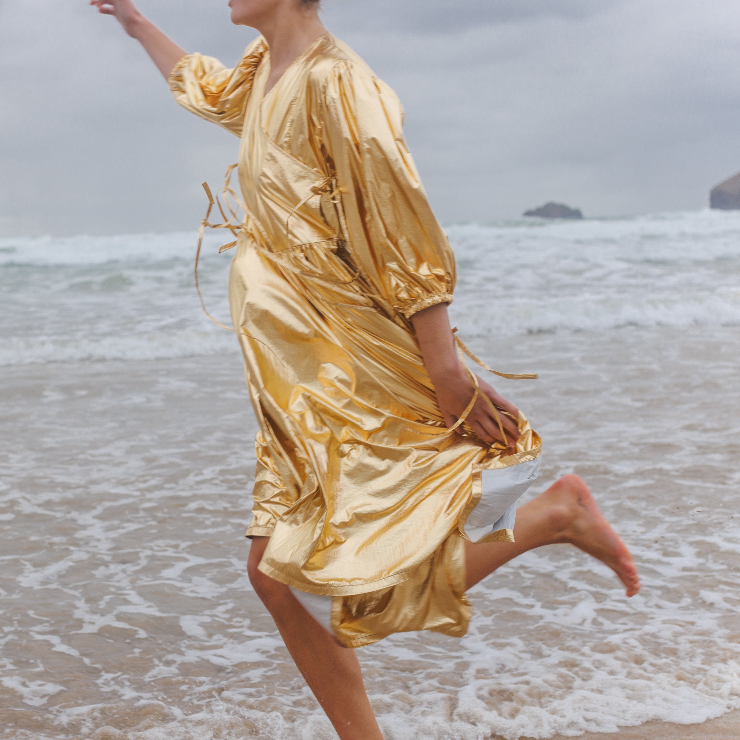 Georgie wrap dress disco Gold